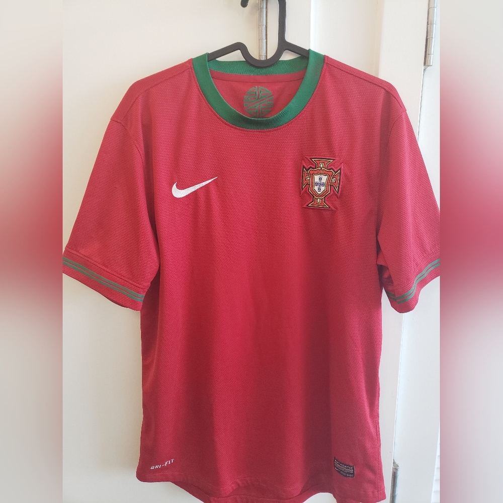 Nike Portugal Soccer Jersey Red and Green Ronaldo Medium Cr7